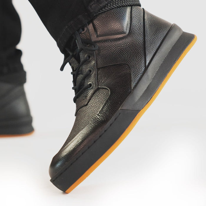 jeanblanc: All black leather sneaker vibe
